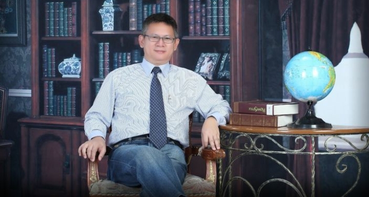 Satu-satunya di Indonesia, Pria Ini Miliki 100 Gelar Akademik dan Sertifikasi Profesi